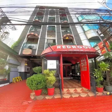 Stone House Quezon City Отели рядом с достопримечательностью «Павильон для мероприятий Elements at Centris»