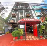 Stone House Quezon City Các khách sạn gần Mt. Carmel Shrine