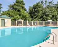 Clarion Pointe Beckley Hotels in Raleigh County