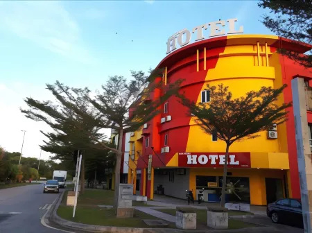 New Wave Hotel Nilai 1