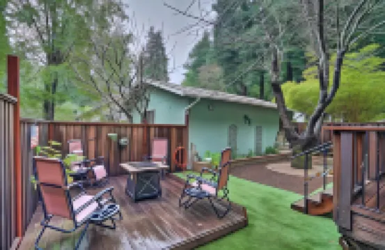California Cottage < 4 Mi to Redwood Hiking Trails