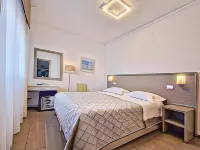 Hotel Tiffany Hotels in Massa