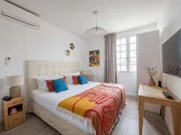 Tour de Nesle la Rochelle Vieux Port