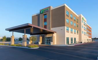 Holiday Inn Express Visalia - Sequoia Gateway Area