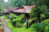 Highland Resort & Nature Tours Hotel dekat Taman Wisata Pelangi