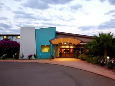The Lodge Motel, Newman Hotel di Newman