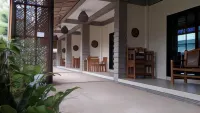 Stanley House Seaview Apartments