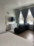 Spruce Lodge Hotels near Two Lakes Park