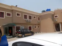 Hi Point Hotel and Suites - Standard