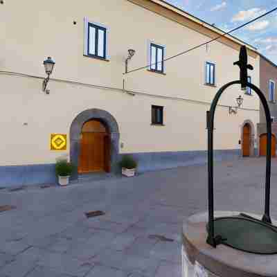 Unconventional Sorrento Coast Hotel Exterior