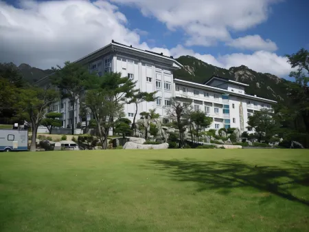 Gaya Hotel