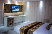 White Deck Beach Resort Hotels near RCCG The Messiah's Place