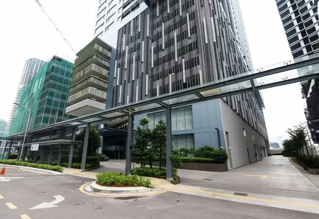 KLCC Dorm (7 min walking to Twins Tower)