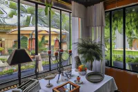 Manoir de La Croix Saint Louis "Luxury Guest House" Hotels in Taingy