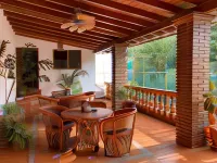Hostal Casa Blanca - Homestays