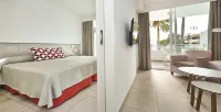 Hoposa Hotel & Apartaments VillaConcha Hotels in Cala de Sant Vicenc