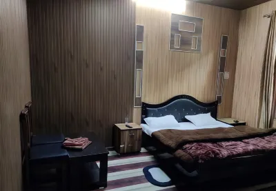 The Wood Vibes Hotels in Bandipora