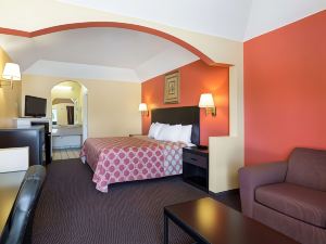 Rodeway Inn & Suites