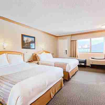 Mount Robson Inn Rooms