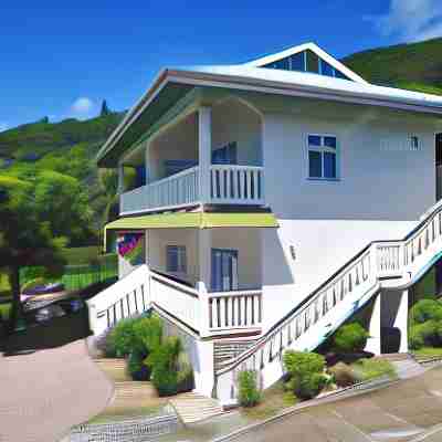 Divers Lodge Guest House Hotel Exterior