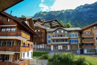 Alpenkräuter Hotel Bären فنادق في وينجن