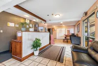 Days Inn by Wyndham Federal Way - 2-Star