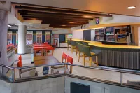 DoubleTree by Hilton Appleton - bar