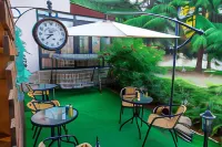 Hotel Pine Hotels in Karposh
