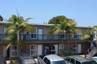 Seaside Motel Hotels near Mandyz Boutique