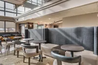 Drury Inn & Suites Champaign Hotels in Champaign