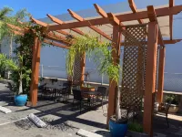 Sandyland Reef Inn - Pools