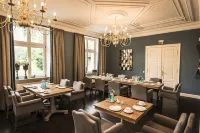 Schloss Kaarz Mit Park Hotels in Dobin am See