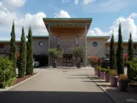 Bio-Motel Hotels in Vertrieu