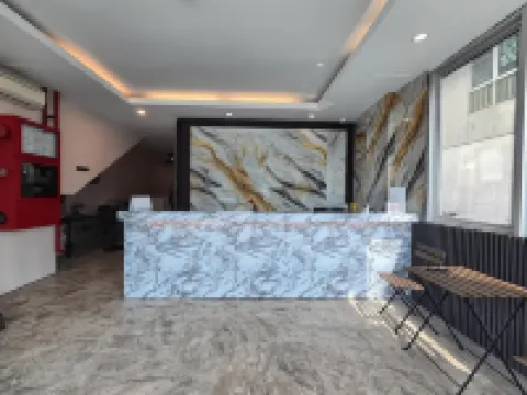 First In Hotel Hotel di Tanjung Dua Belas