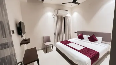 Hotel GMR Pearls Các khách sạn ở Srikalahasti