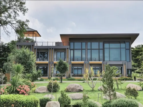 Ravin Home Hotels in Amphoe Pak Phli