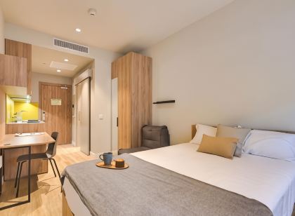 Livensa Living Studios Valencia Viveros