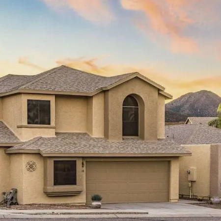 Charming 4-bedroom house with a private pool and centrally located.