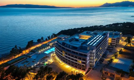 Aminess Laurel Khalani Hotel Отели в г. Zadvarje