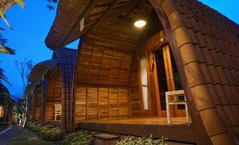 Poedja Villa Jimbaran - Housity