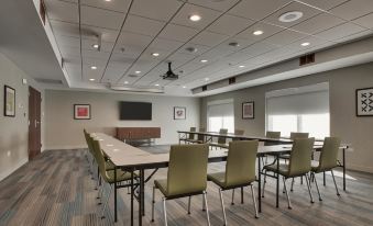 Holiday Inn Express & Suites Aurora - Naperville