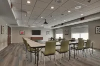Holiday Inn Express & Suites Aurora - Naperville Hotel a Bristol Township