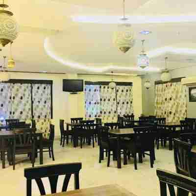 Hotel Chanakya Dining/Meeting Rooms