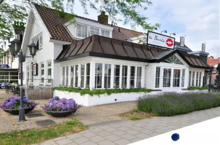 Boutique Hotel Herbergh Amsterdam Airport Free Parking Отели рядом со станцией Amstel Train Station