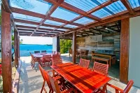 Moby Dick Waterfront Resort Motel Hotel di Maclean