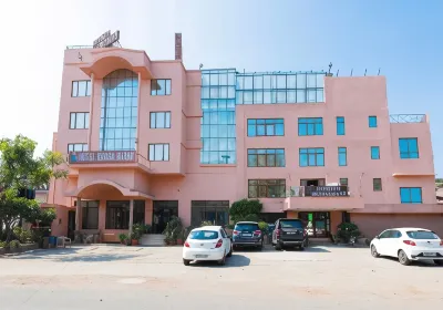 Hotel Ganga Ratan Hoteller i Khairati Tola