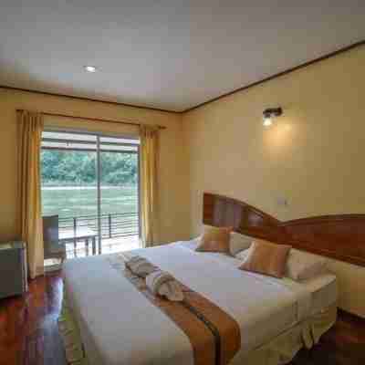 เขาโทน ริเวอร์ รีสอร์ท Rooms