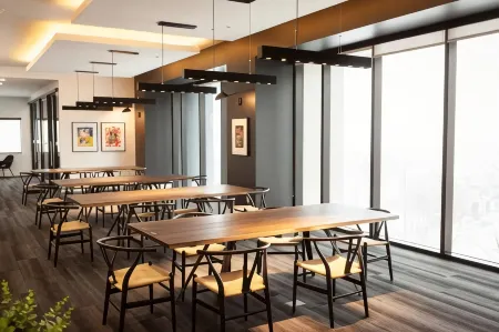 The Laundry Rooms - Waterloo Отели рядом с достопримечательностью «Університет ім. Вільфреда Лорьє»