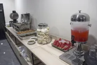 SH Hotel - sarapan