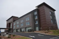 La Quinta Inn & Suites by Wyndham Louisville NE/Old Henry Rd Hotels in La Grange